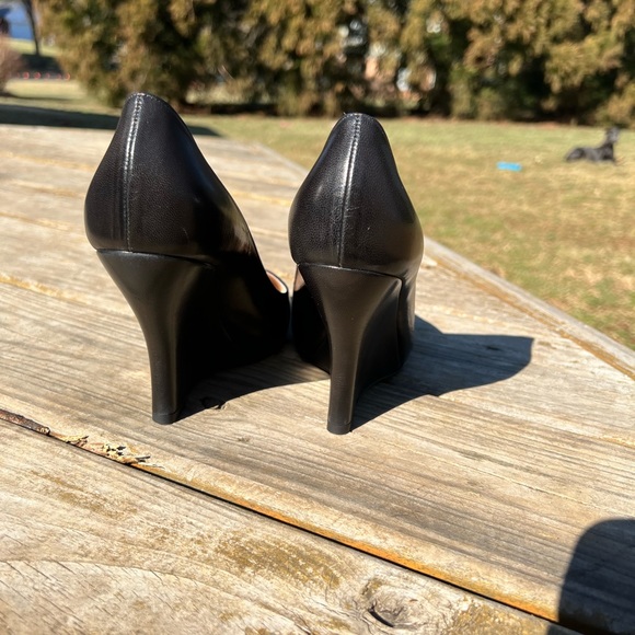 NWOB Giorgio Armani Size 38.5 Black Leather Round Toe Wedge Heel - Picture 10 of 16